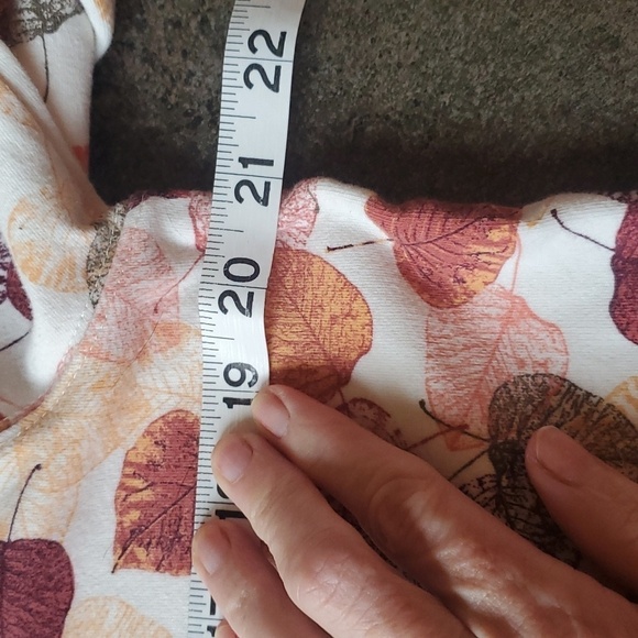 Croft & Barrow Bundle of 2 Mock Neck Fall Graphics Long Slv Sz. PL Tops - Picture 11 of 14